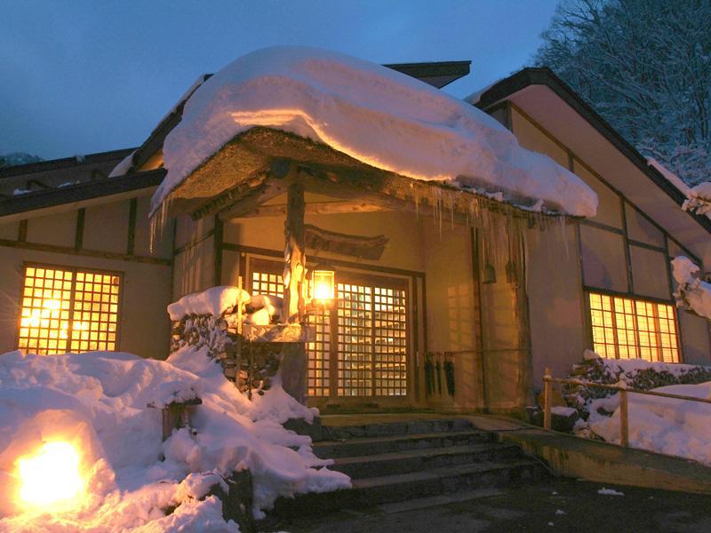 Lamp No Yado Aoni Onsen Hotel Hirakawa Exterior foto